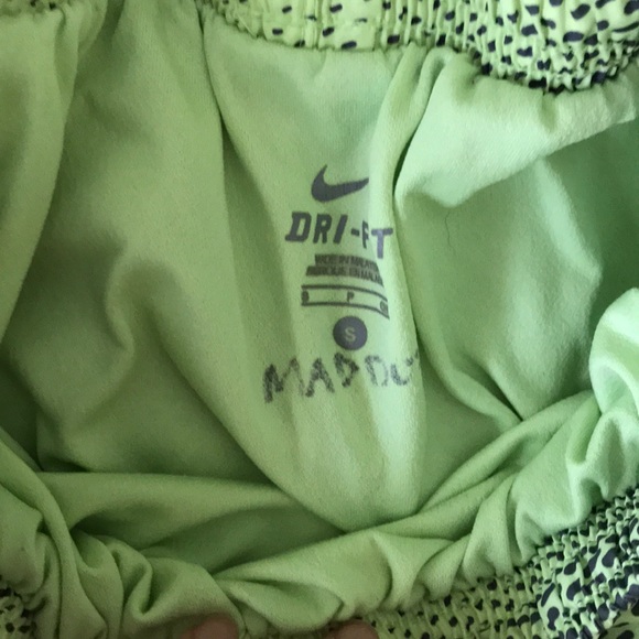 nike shorts size small - Picture 3 of 3